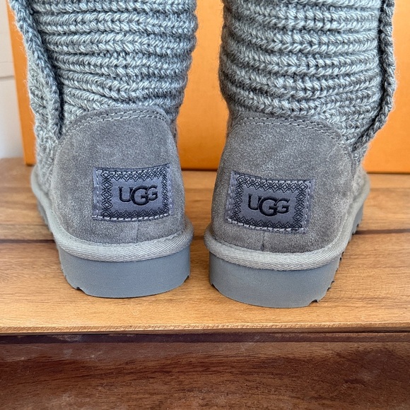 Ugg Classic Cardy tall - Picture 10 of 17